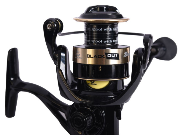 Катушка безынерционная Black Side Blackout