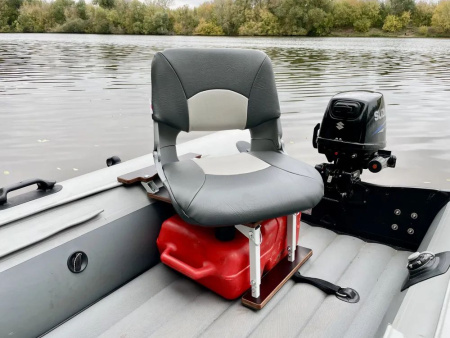 Стойка (опора) заниженная для лодочного сиденья (сталь)